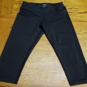 Girls 10/12 reebok capris